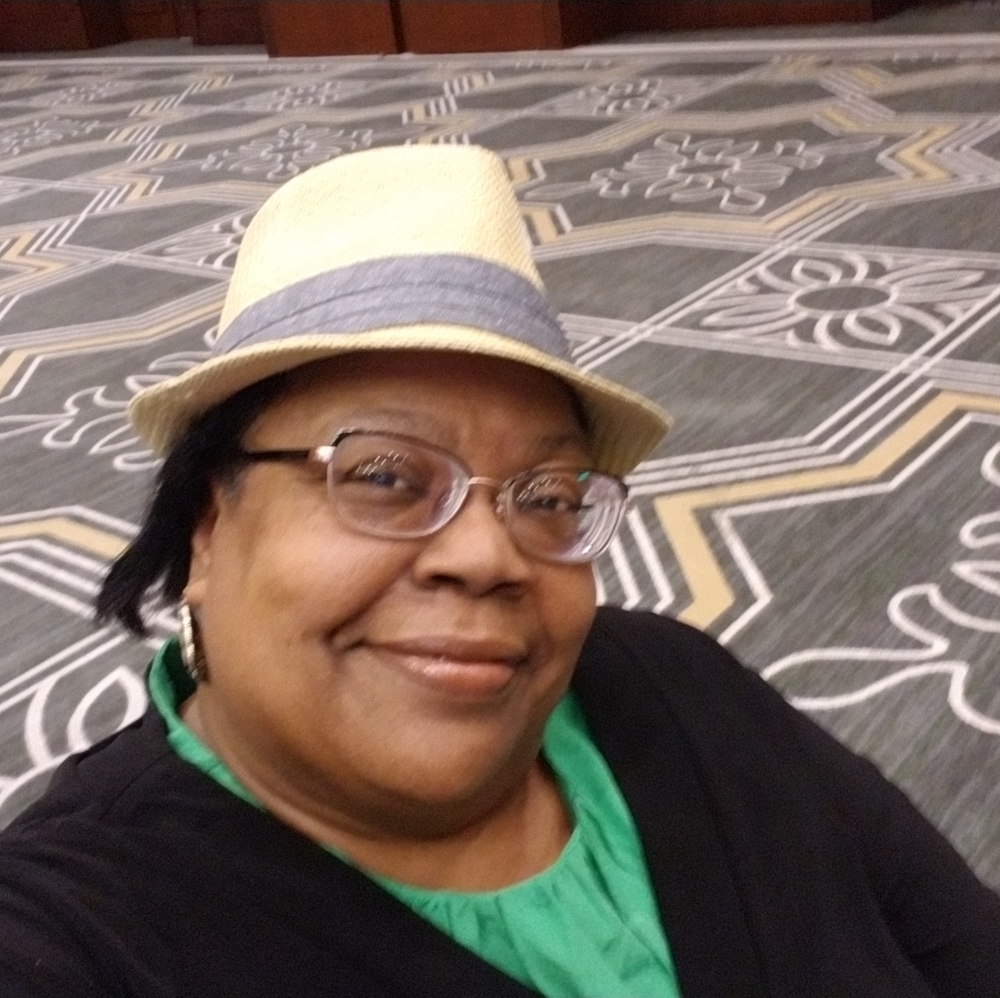 Meet your Posher, Niecie